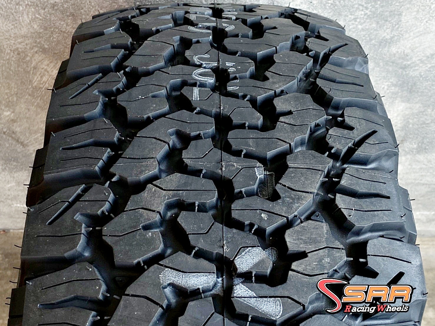 BFGoodrich KO2 285/75R16 ยางใหม่ปี20 ลดราคาพิเศษ