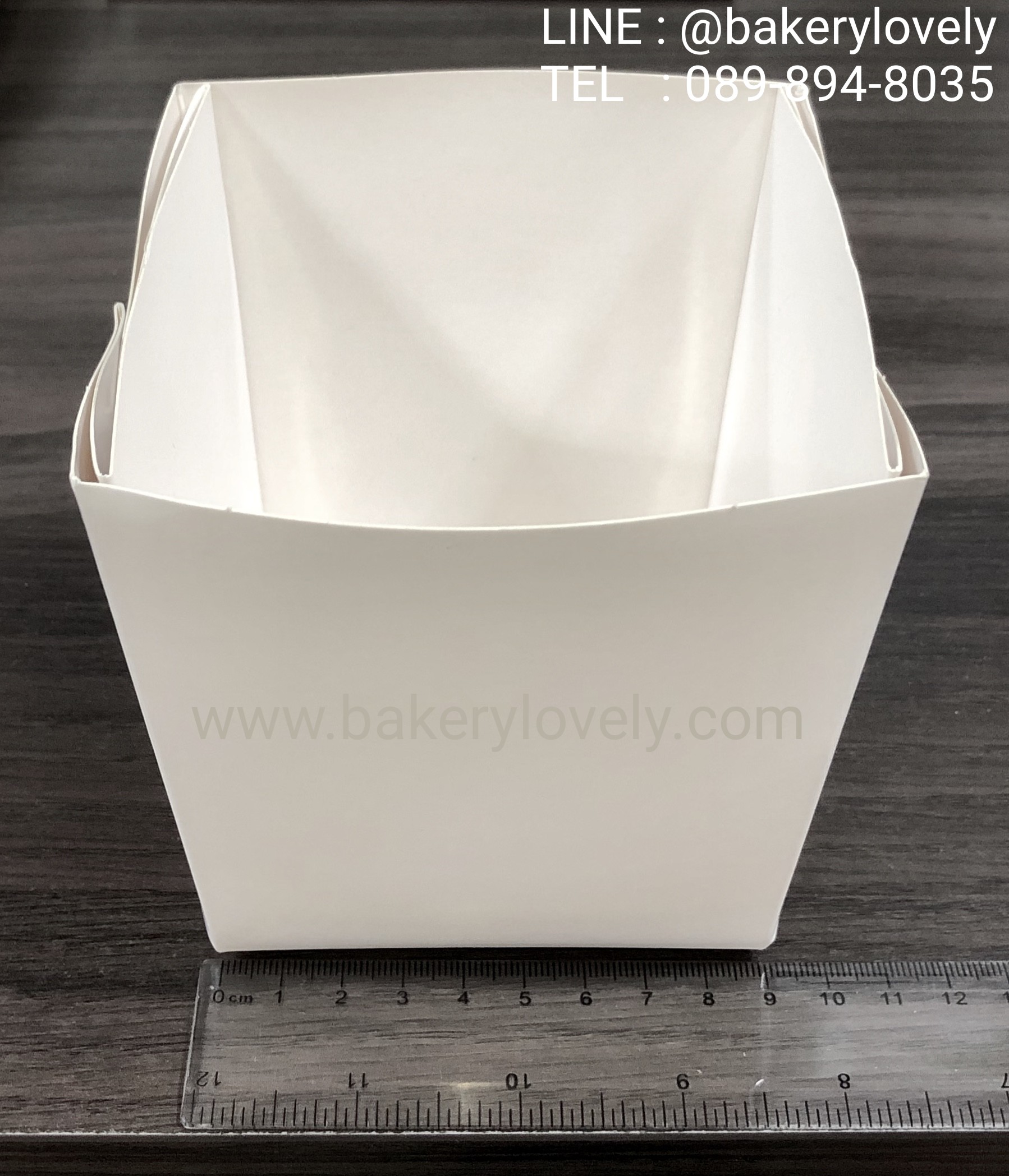 กล่องกระดาษหูหิ้ว 2 ชั้น สีขาว 9x9x11x11x10.5 cm ( เคลือบใน )