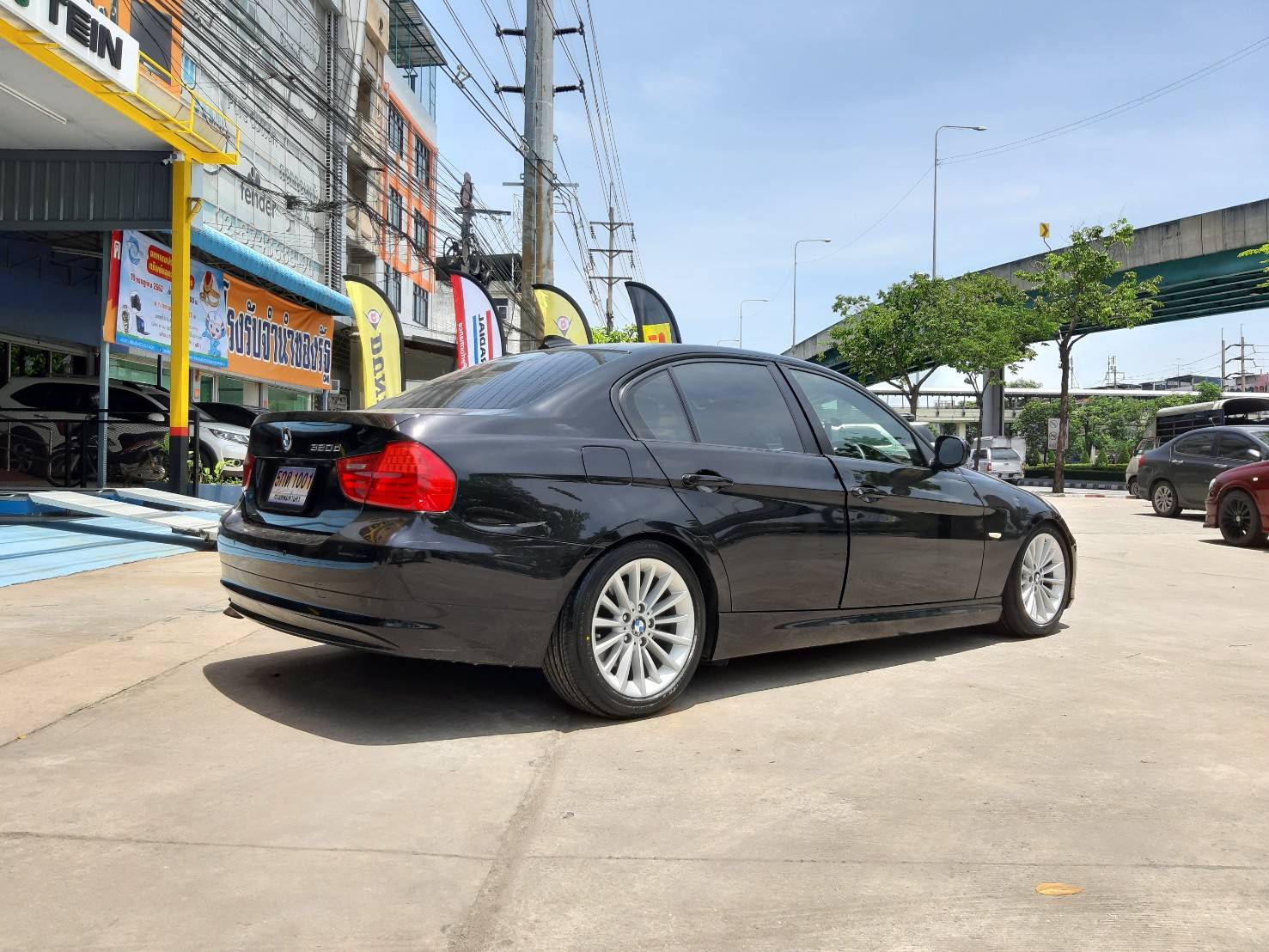 YOKOHAMA ADVAN dB decibel V551 215/50R17 ยางใหม่ลดราคาพิเศษ