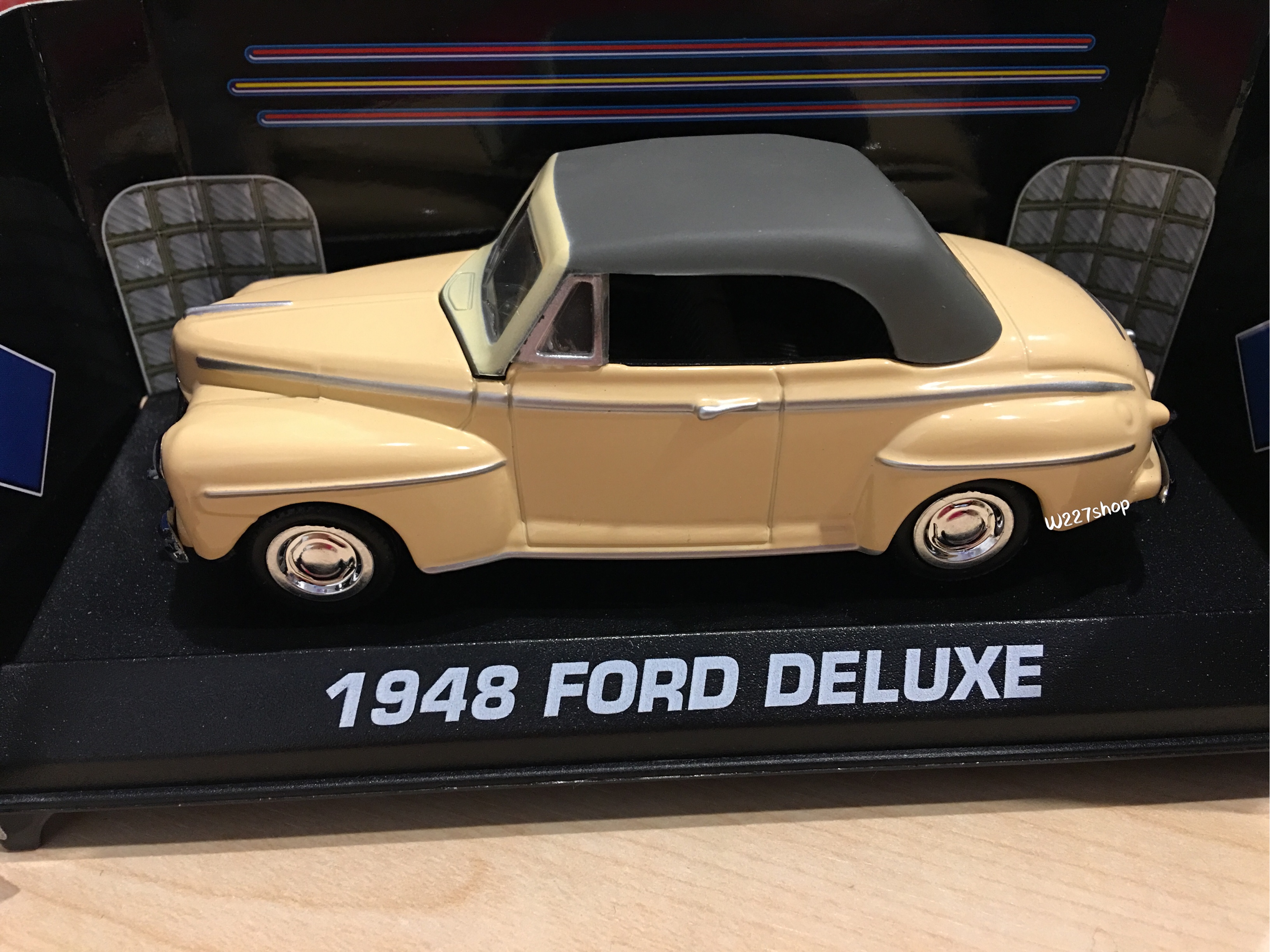 โมเดลรถเหล็ก American Classics มีฐาน Scale 1:43 (ปลีก-ส่ง)