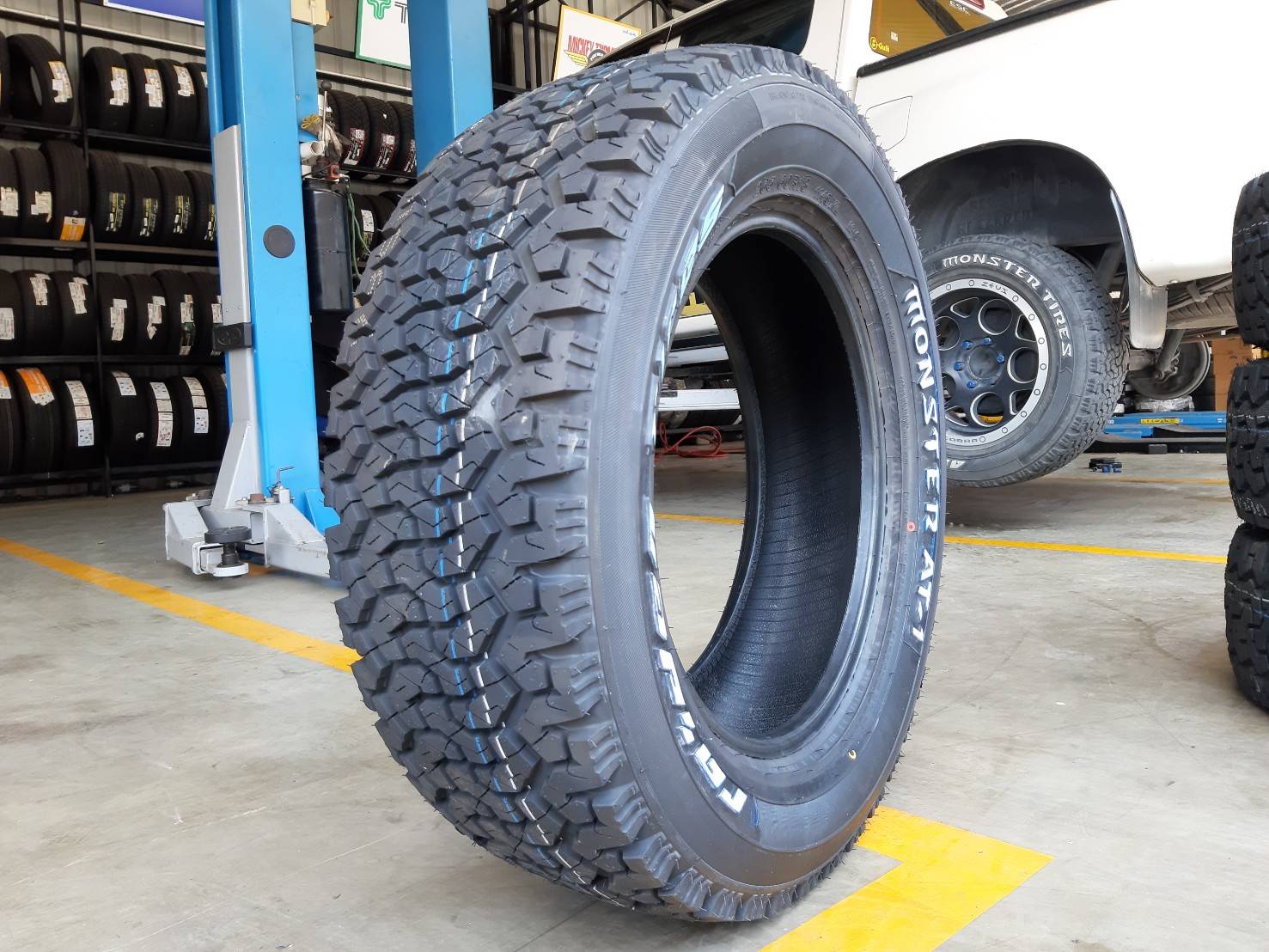 RAIDEN MONSTER AT-1 265/60R18 ยางใหม่ปี20 ลดราคาพิเศษ