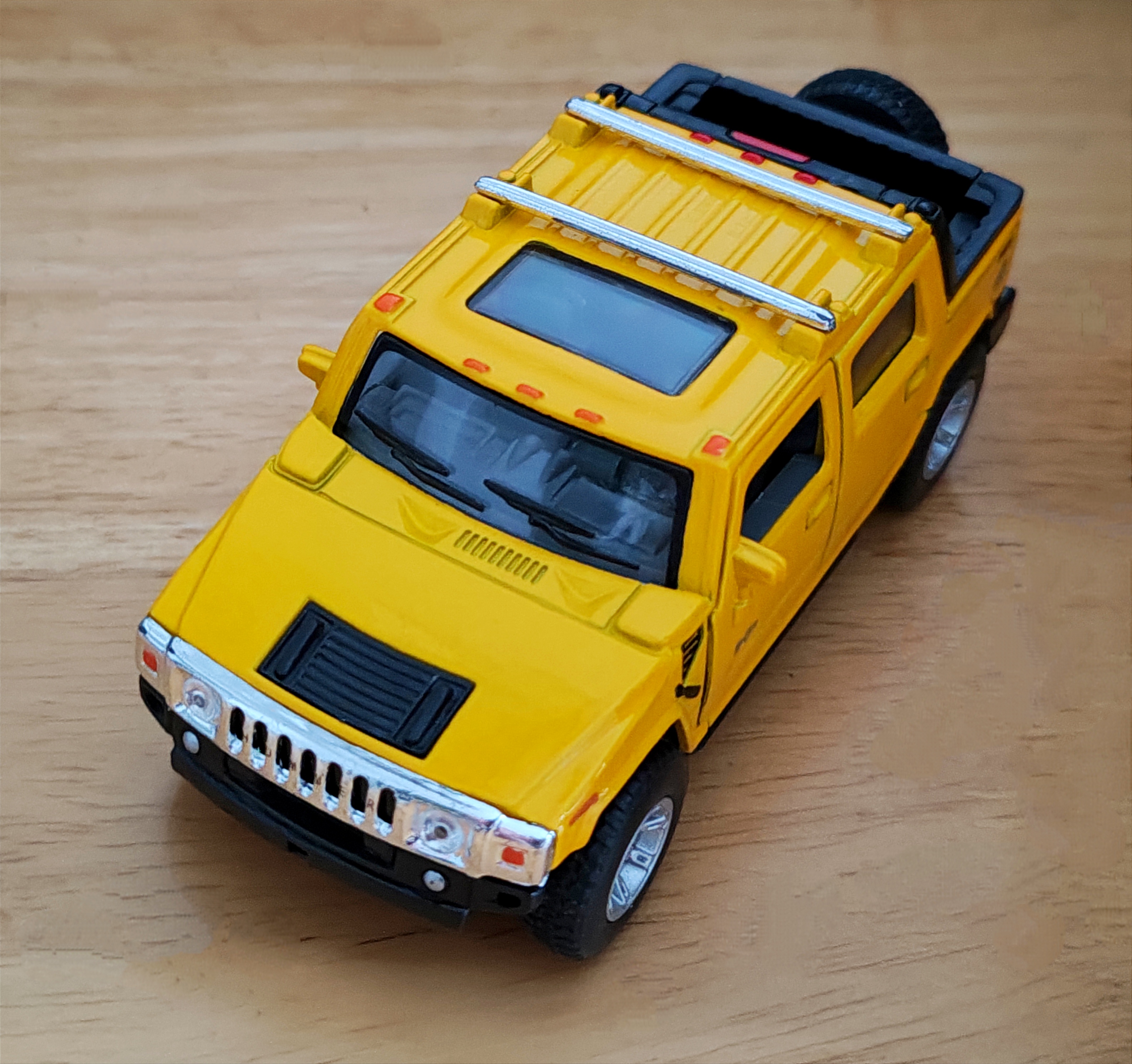 2005 Hummer H2 SUV โมเดลรถเหล็ก (ปลีก-ส่ง)