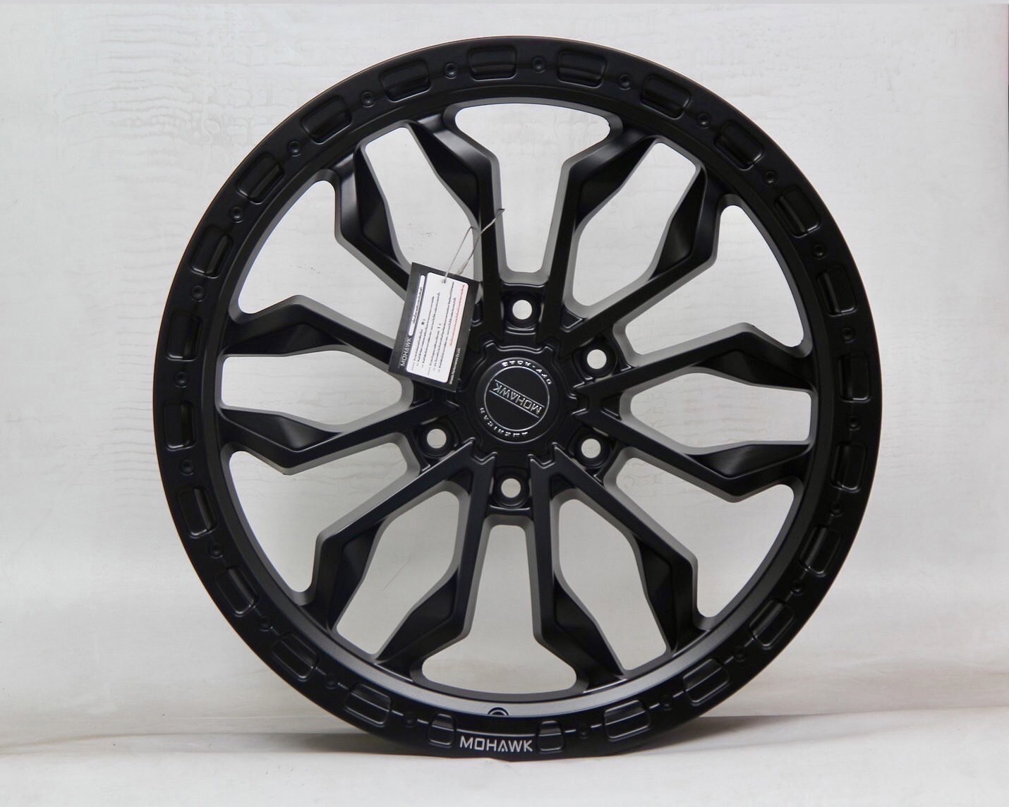 Mohawk VR01 ล้อเบา โฟร์ฟอร์มมิ่ง ขอบ20 6x139.7 ราคาชุด 26,000 บาท
