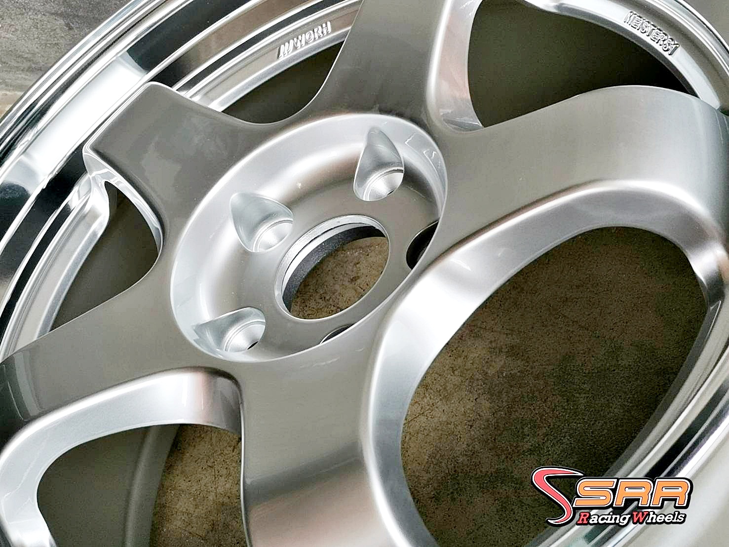 S1R TAM-3465 ขอบ18 5H114.3 ET35 XMPL/HGS ชุดละ 14,000฿