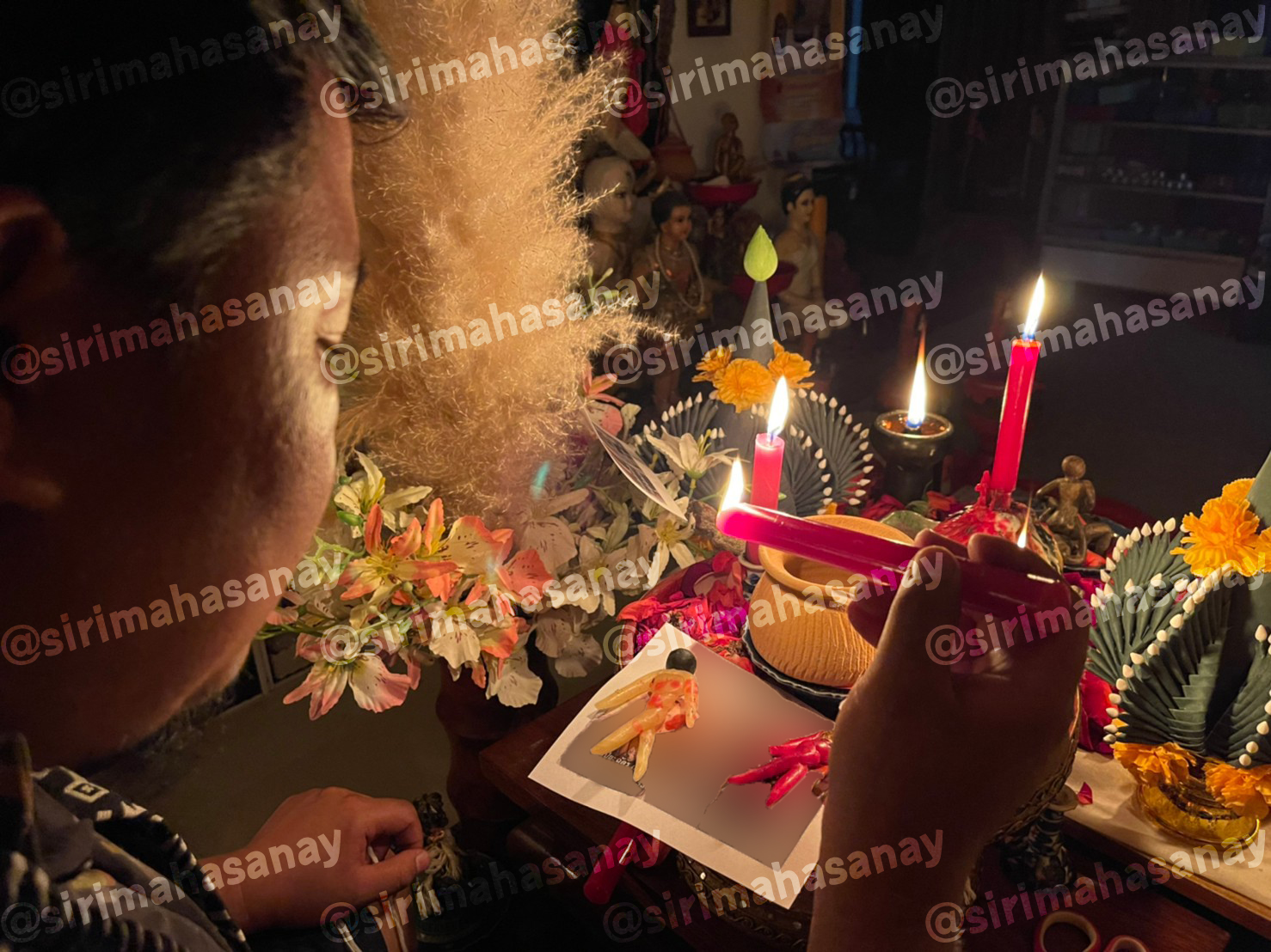 พิธีหอมดอกฮัก อาจารย์เสก สำนักสักยันต์ป๋ารมีเศรษฐีเรือนคำ