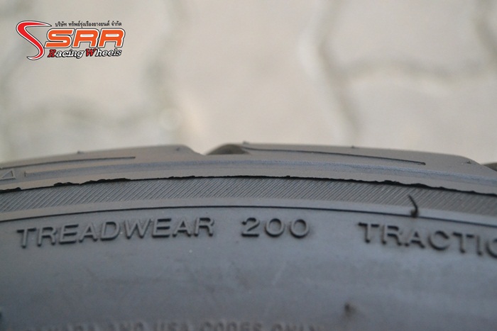 NITTO NT05 245/40ZR19 เส้นละ 4,500 บาท