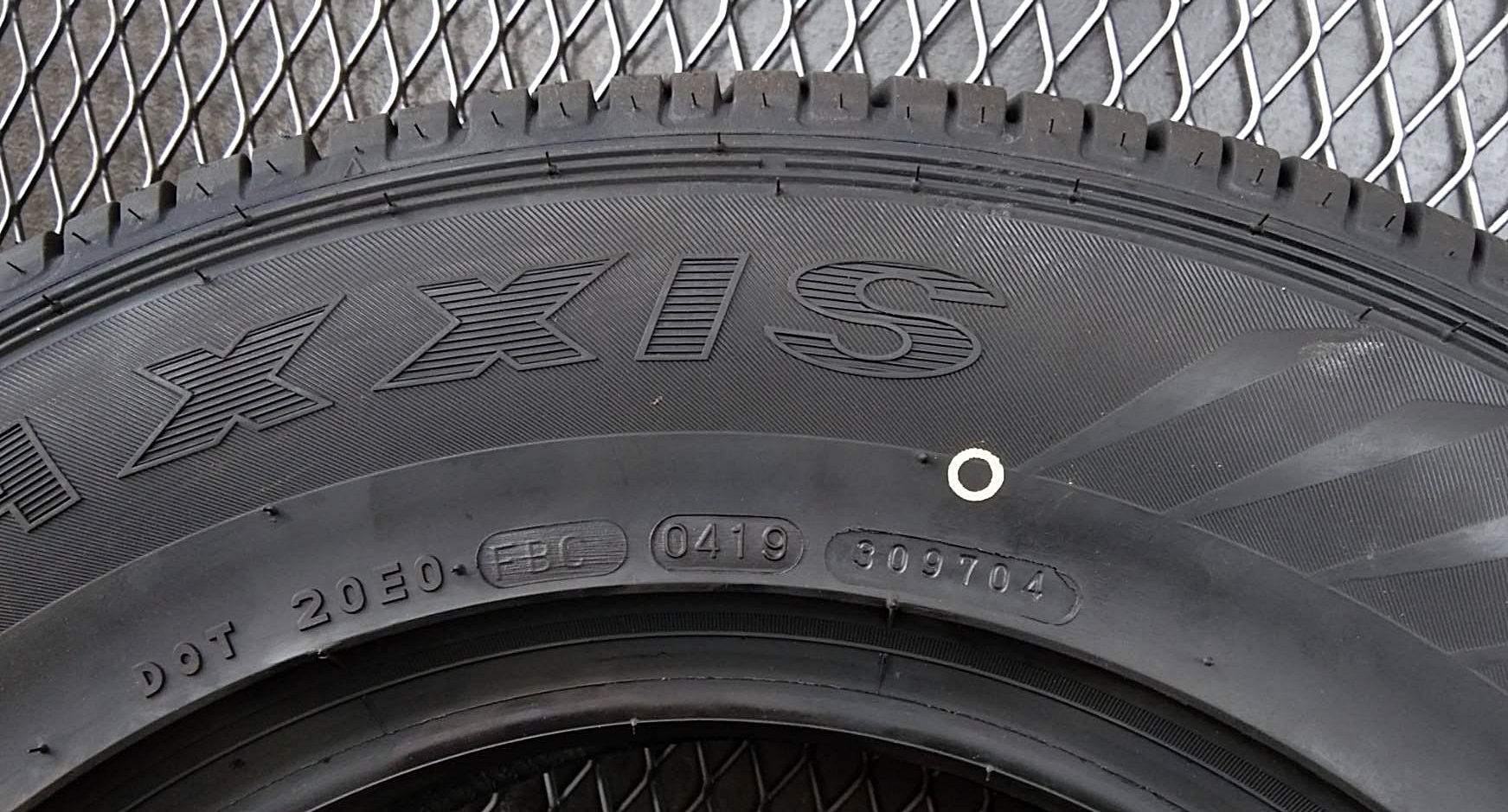 ยางสำหรับกระบะบรรทุก MAXXIS MA-579 215/70R15 ยางใหม่ปี19
