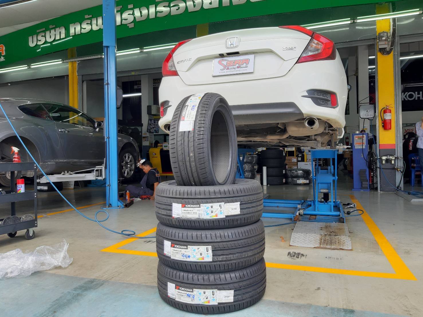 YOKOHAMA BluEarth-A AE-50 215/50R17 ยางปี19 ลดราคาพิเศษ