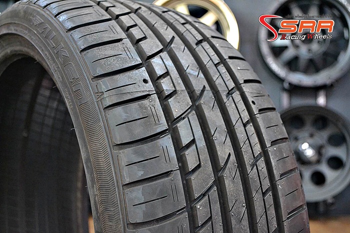 FALKEN PT722 245/35R20 ปี16 เส้นละ 3,900 บาท