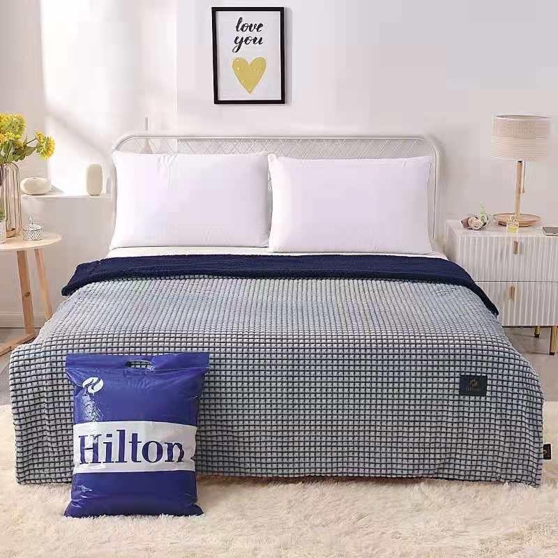 ผ้าห่มขนแกะ Hilton 6 ฟุต (6ผืนคละสี)