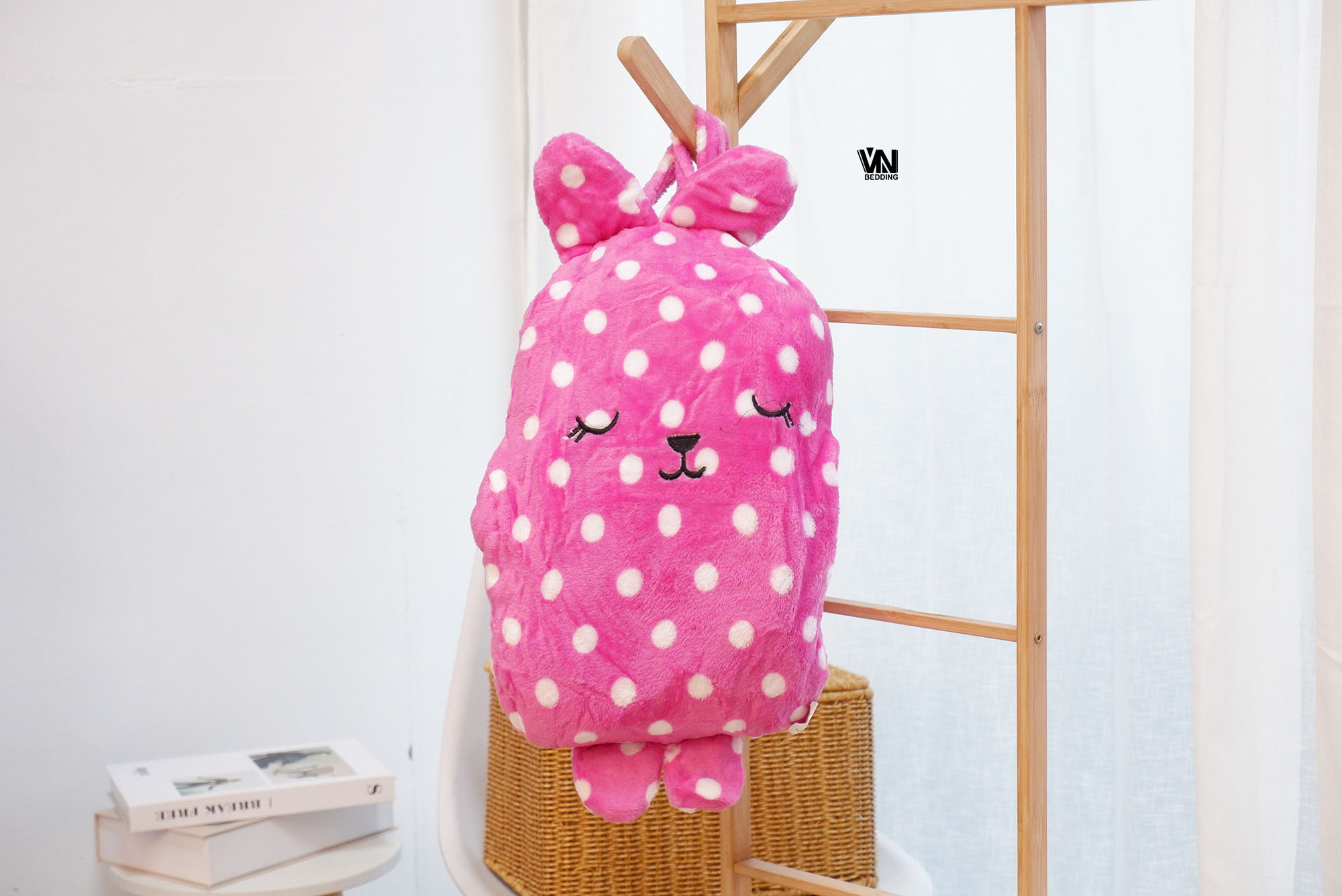 หมอนผ้าห่ม คราฟ Craftholic มีสายสะพาย ซุกมือได้ (10ตัวคละสี)