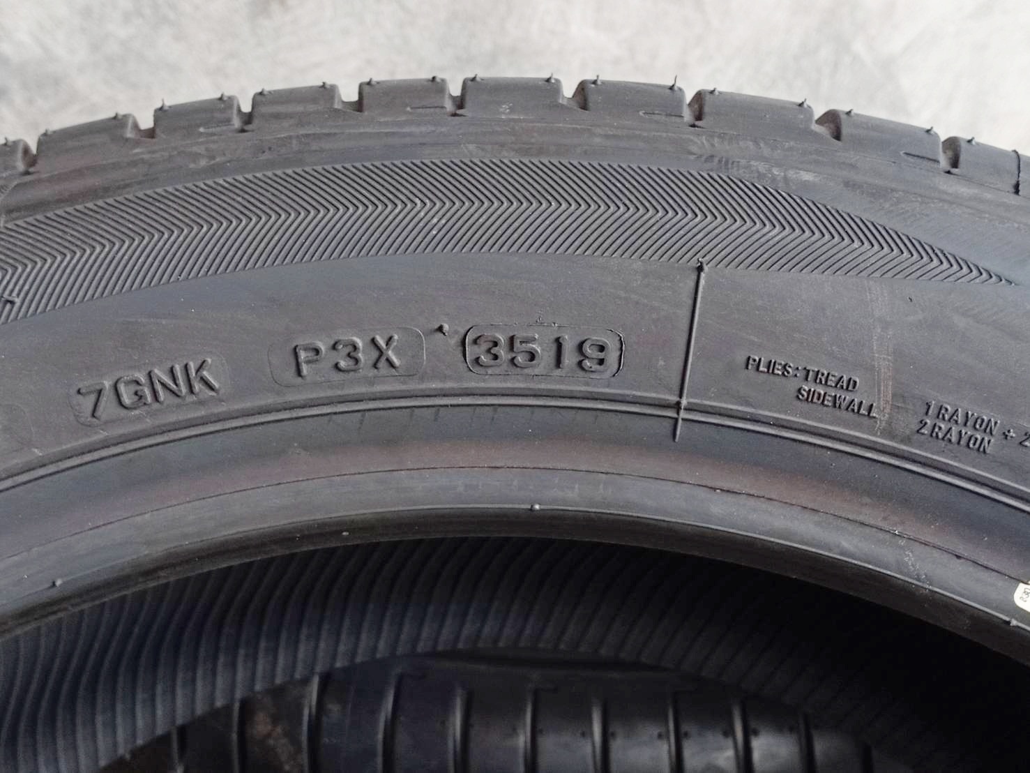 BRIDGESTONE POTENZA S001 RFT 275/40R19 ยางนำเข้า ราคาพิเศษ