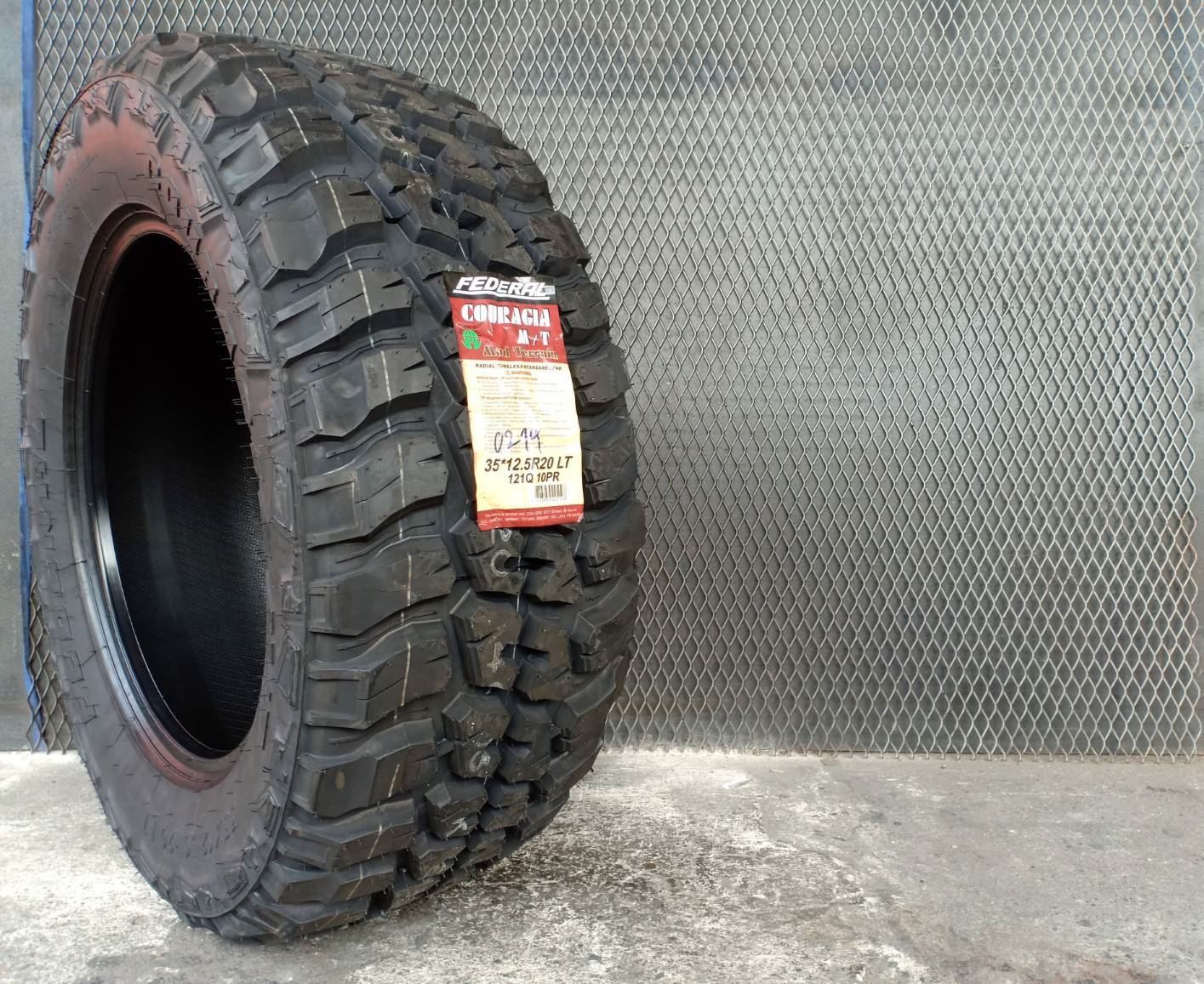 FEDERAL COURAGIA M/T 35x12.5R20 ยางมัด ปี19 เส้นละ 8,900 บาท