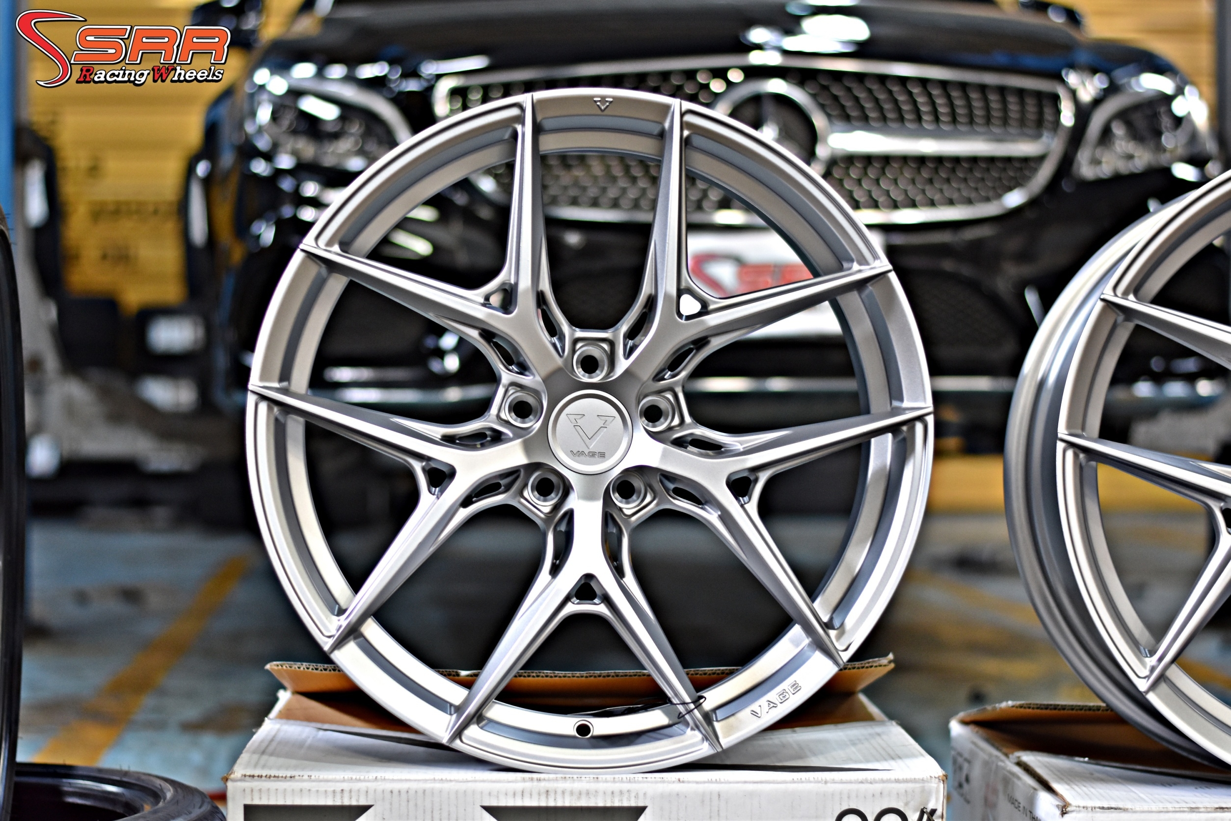 VAGE VF-04 ขอบ20 หน้า8.5 หลัง10 5H112/114.3 SMOKE GREY มีจำหน่ายที่ร้านSRR