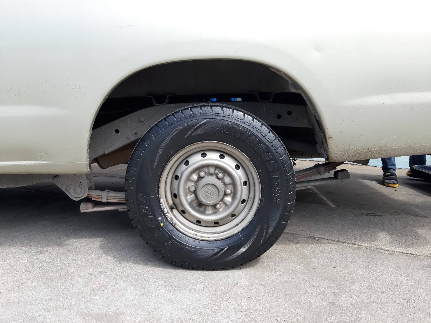 BRIDGESTONE LEO677 195R14 ยางสำหรับกระบะบรรทุก ราคาพิเศษ