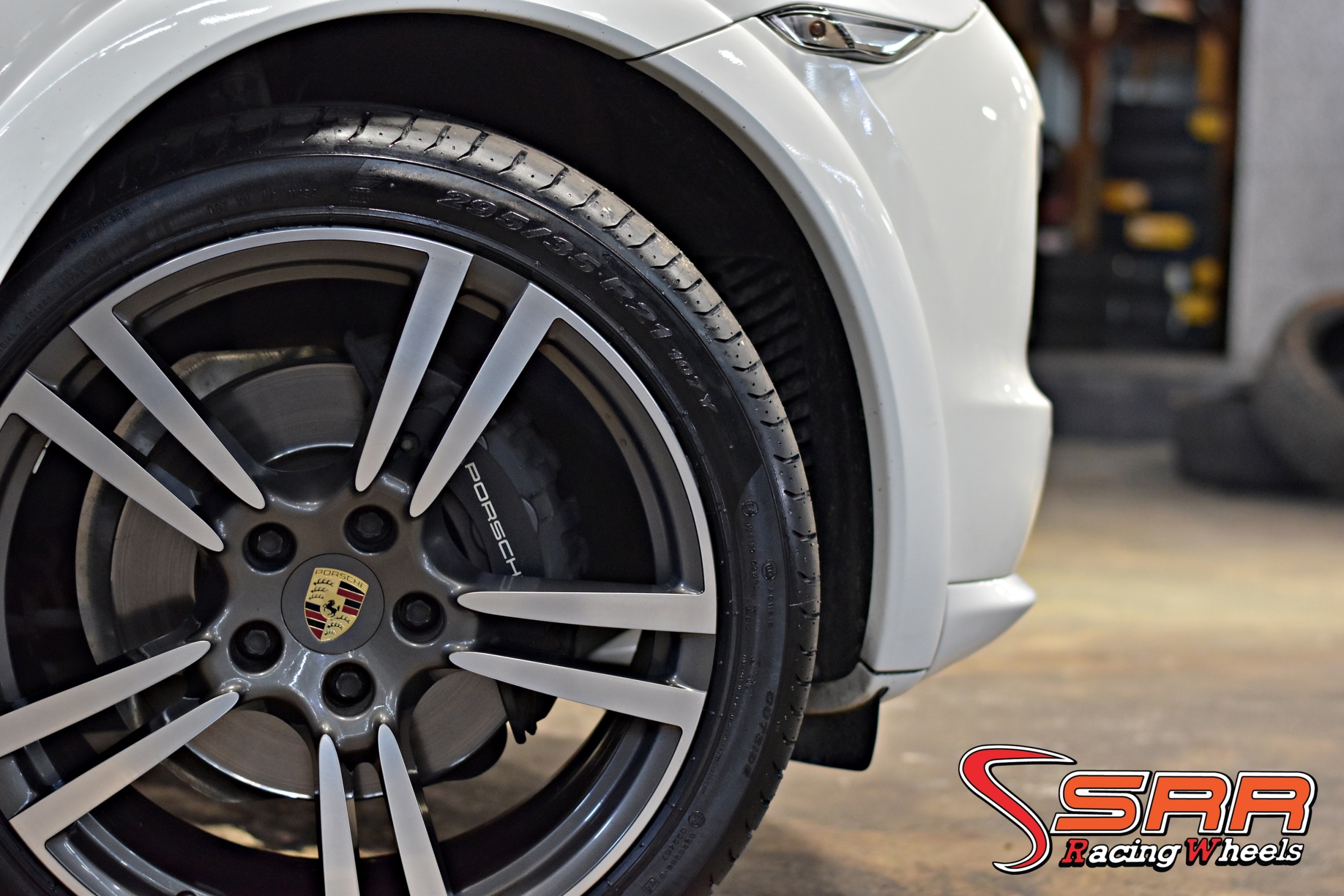 PIRELLI P ZERO N1 295/35R21 ราคาพิเศษ ใส่รถPorsche Cayenne