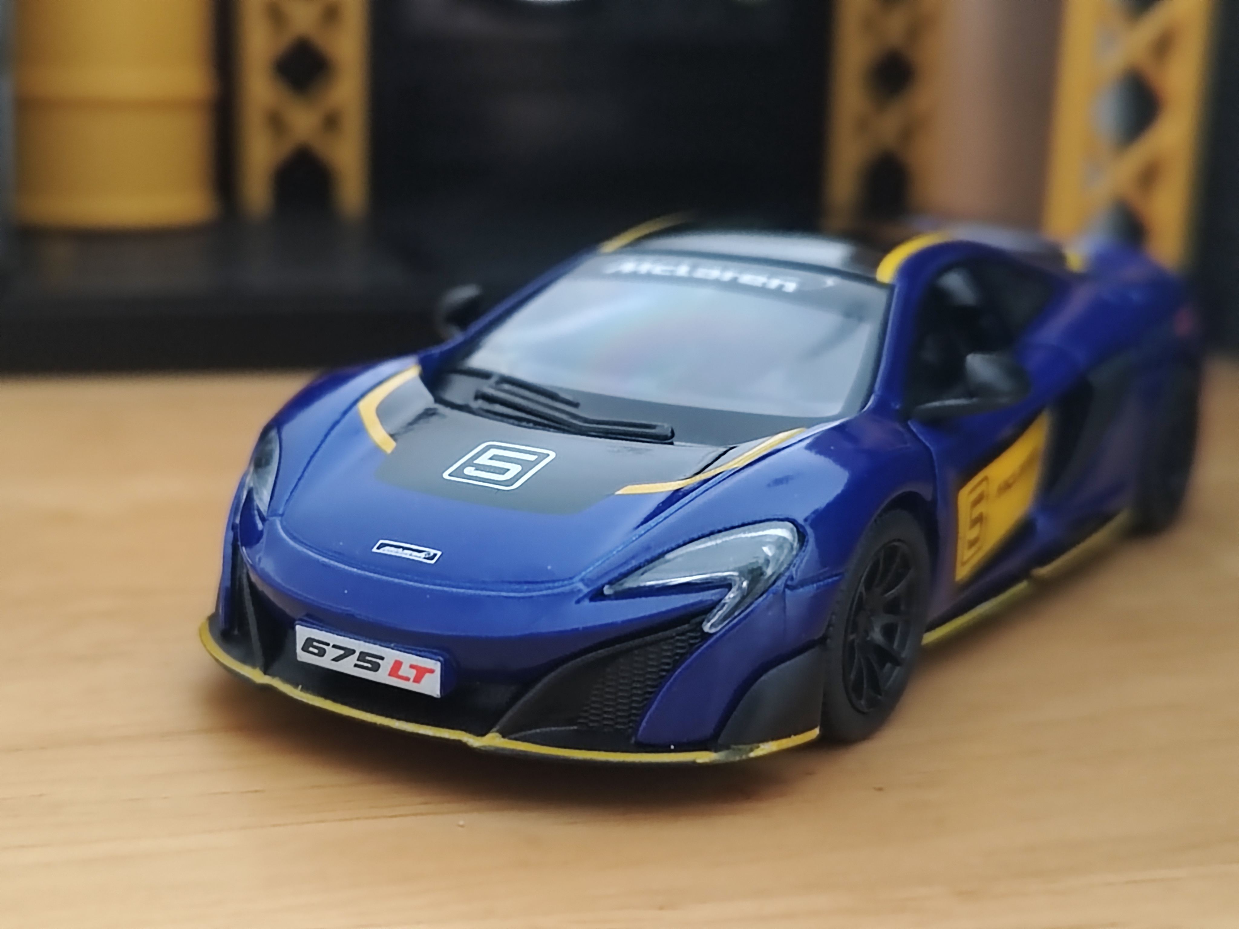 McLaren 675LT Scale 1:36 โมเดลรถเหล็ก (ปลีก-ส่ง)