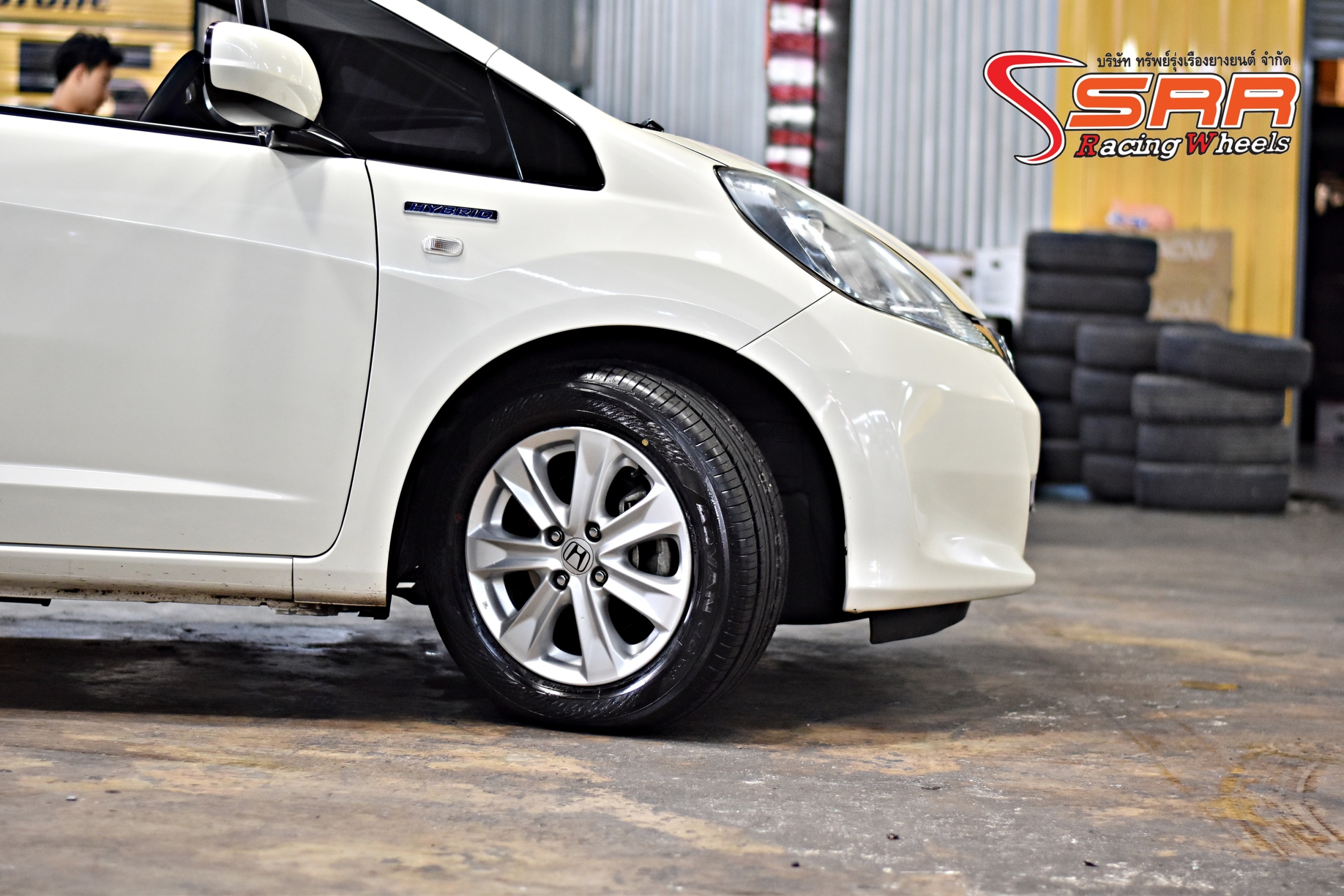 YOKOHAMA ADVAN dB V552 195/60R15 ยางปี19 ลดราคาพิเศษ