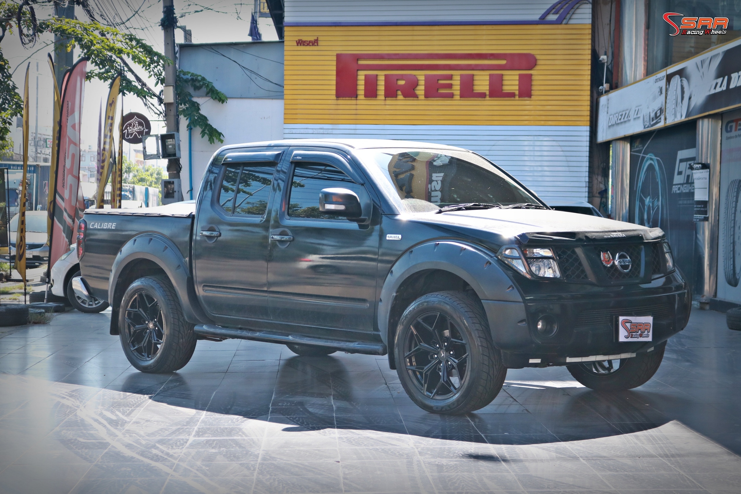 V RACING VZ-01 ขอบ20 6x139.7 ET15 GLOSS BLACK