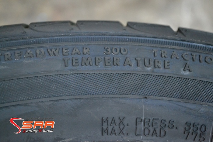 FALKEN FK452 245/45ZR20 ปี16 เส้นละ 3,900 บาท