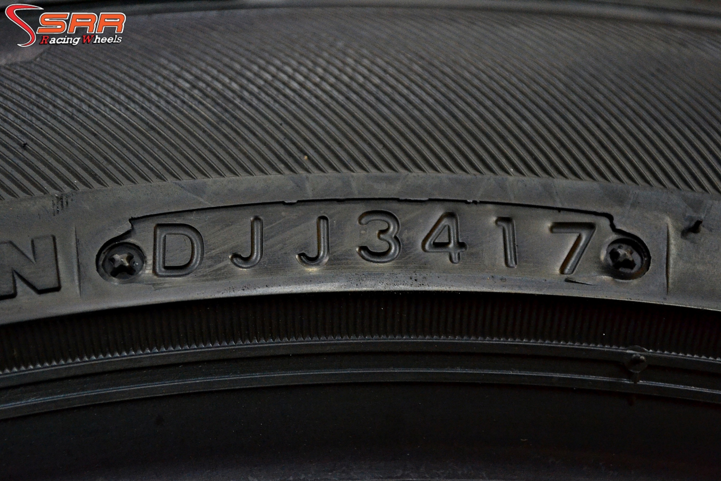 BRIDGESTONE TURANZA GR100 245/45R19 ลดราคาพิเศษ เส้นละ 4,900 บาท