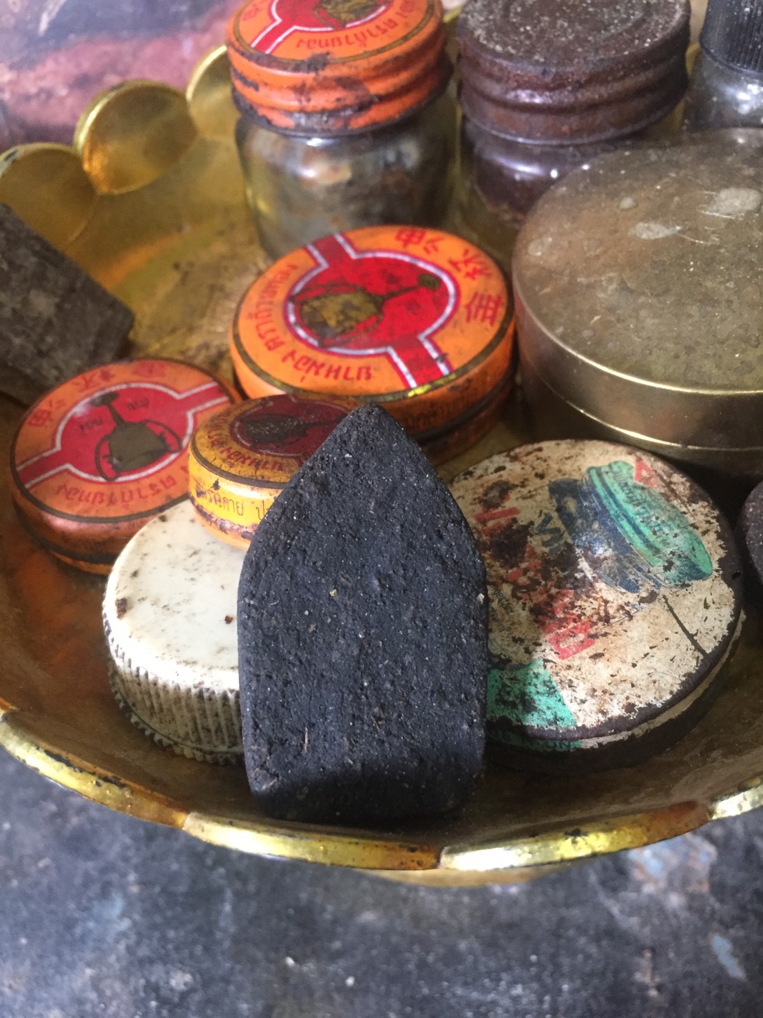 ขุนแผนมหาเสน่ห์เนื้อสีผึ้ง รุ่นแรก (ป.1) อาจารย์เปล่ง บุญยืน