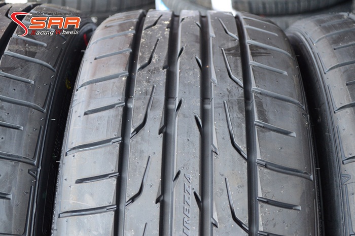 DUNLOP DZ102 235/35R19 ยางใหม่ปี18 ลดราคาพิเศษ