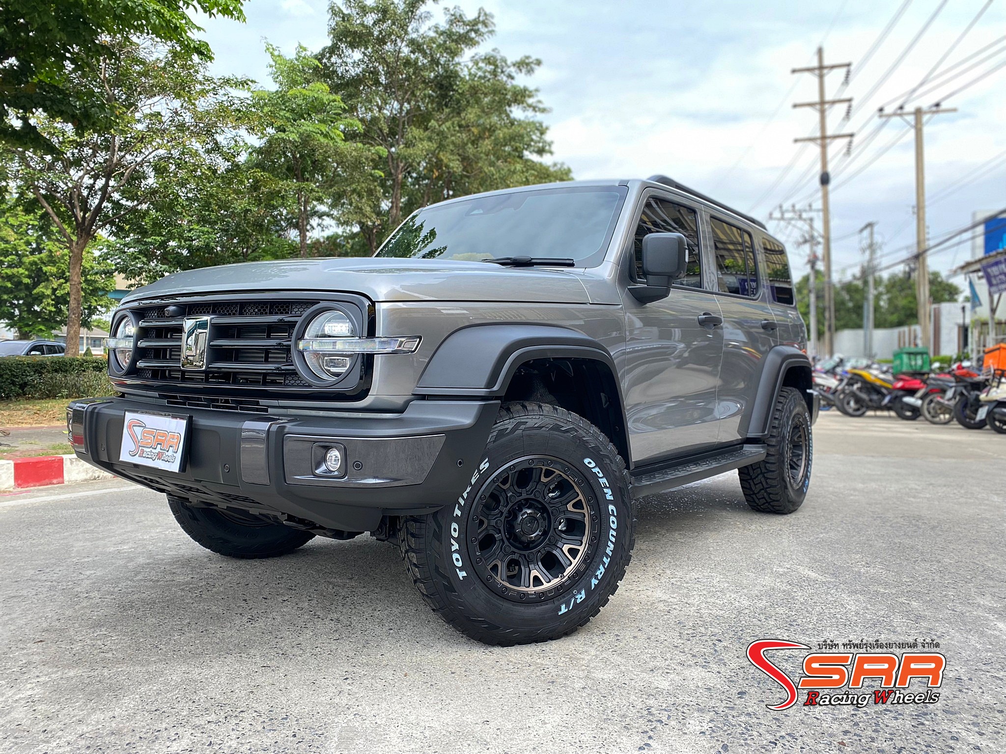 FUEL TRACTION ขอบ17 6x139.7 ET1 MATTE BLACK / DDT ราคาพิเศษ