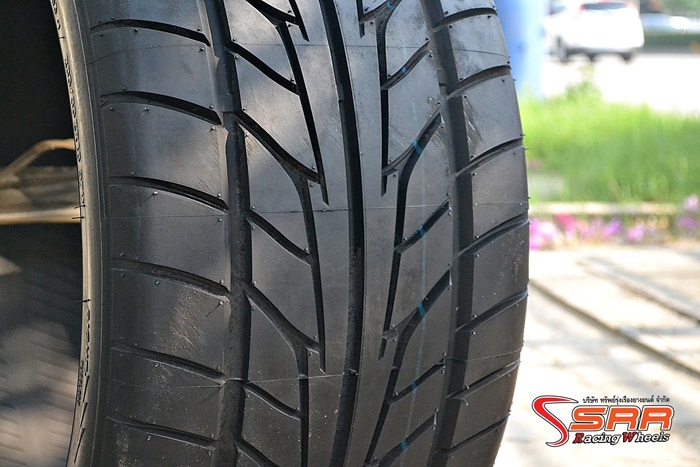 NITTO NT555 285/35ZR18 เส้นละ 4,900 บาท