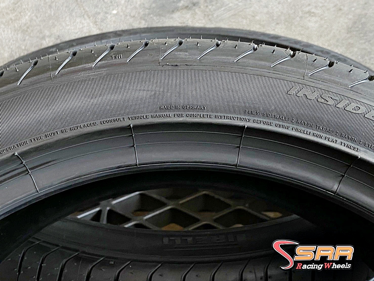 PIRELLI P ZERO R-F 275/35R19 ยางรันแฟลต GERMANY ราคาพิเศษ