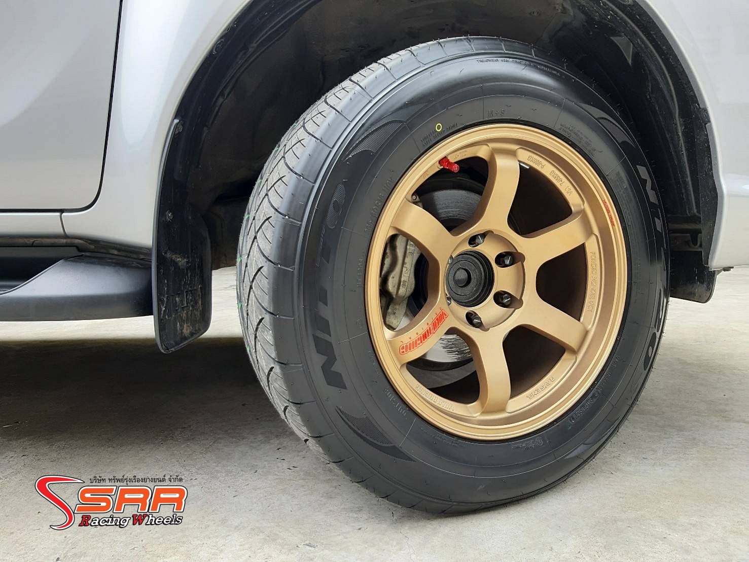 TE37 SUV 18x9 6H139.7 ET0 BRNZ/LP (red in lay)