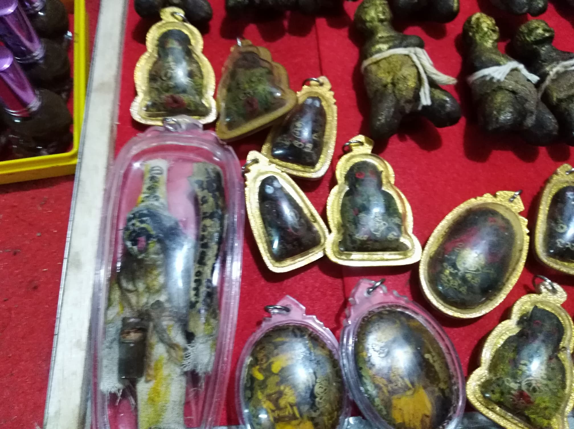 รวมเครื่องราง อาจารย์ถม สายพราย