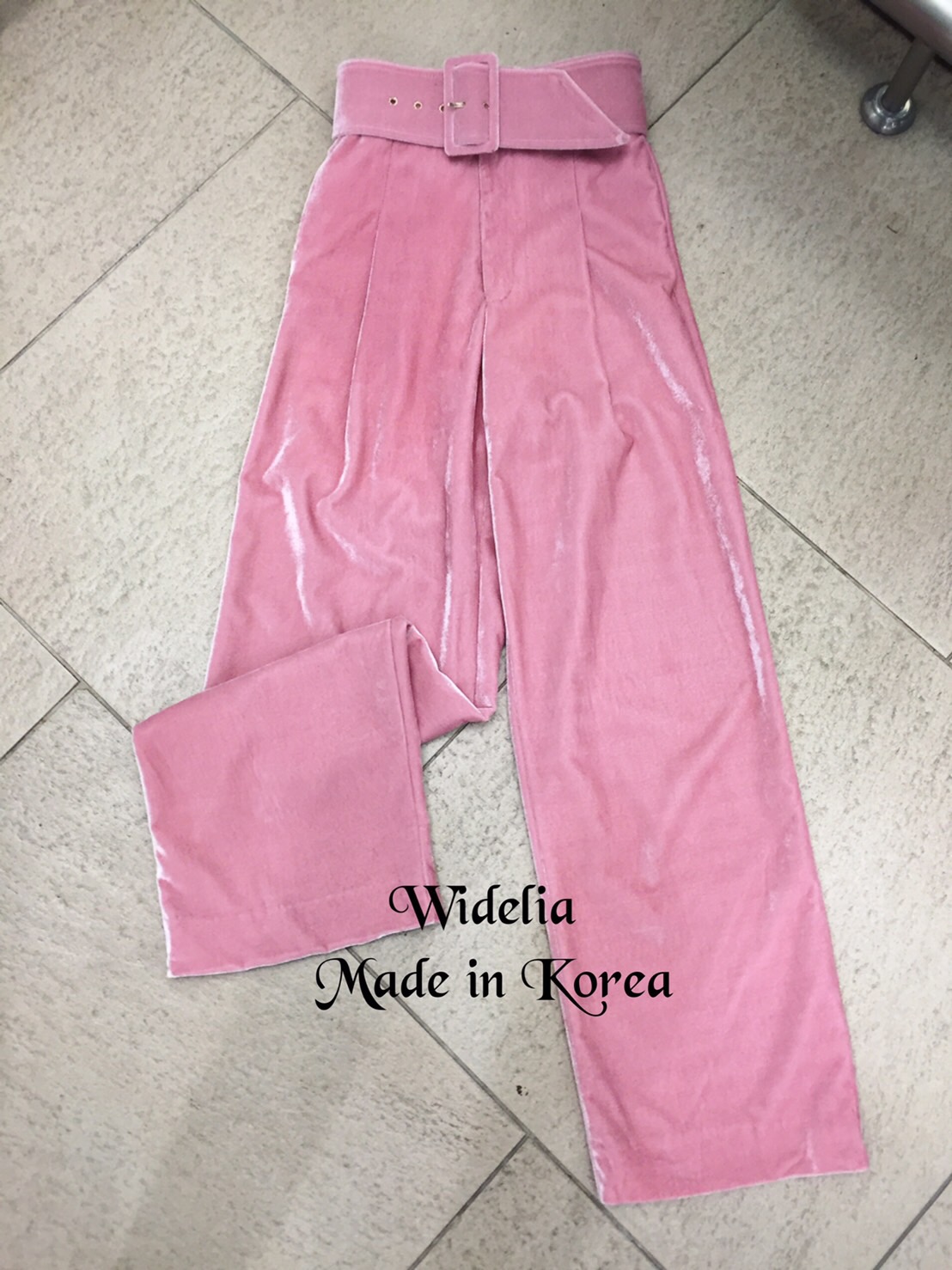 *พร้อมส่ง*Pennyypincher Pant :: กางเกงเอวสูงปรี๊ดสุดชิค เลือกใช้ผ้ากำมะหยี่ เนื้อดี (Pink)