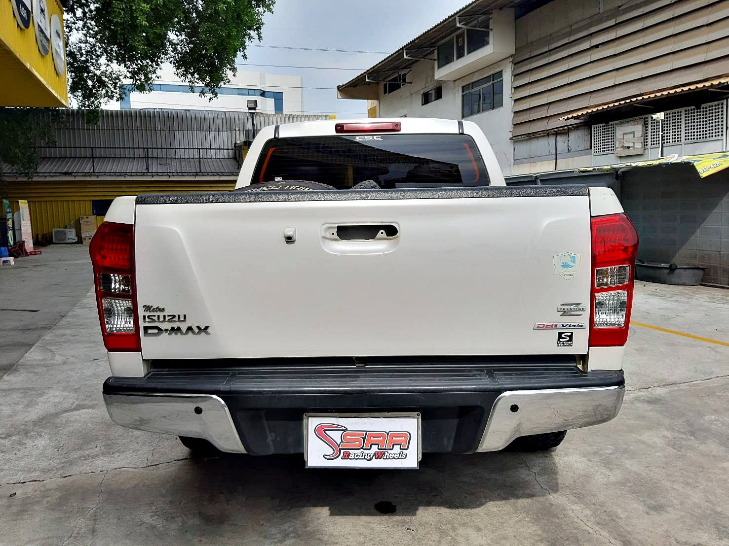 MARVEL-26 OASIS ขอบ18 6H139.7 ET+12 MATTE BLACK+ MILLING POINT