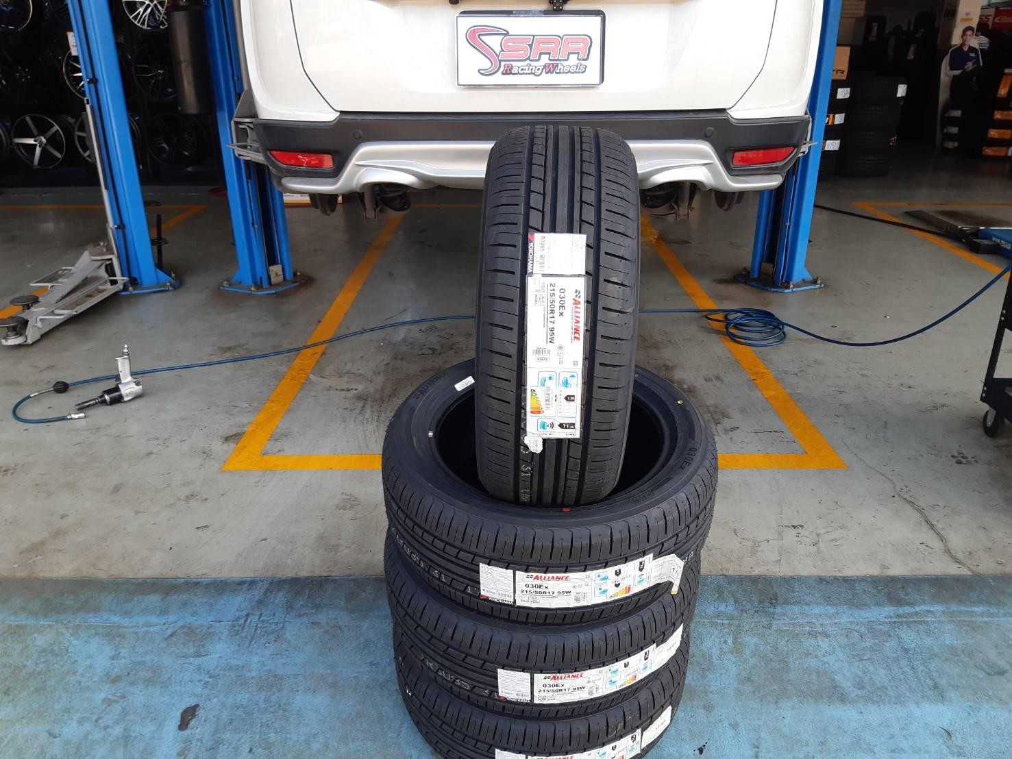 YOKOHAMA ALLIANCE 030Ex 215/50R17 ยางใหม่ปี20 ราคาพิเศษ