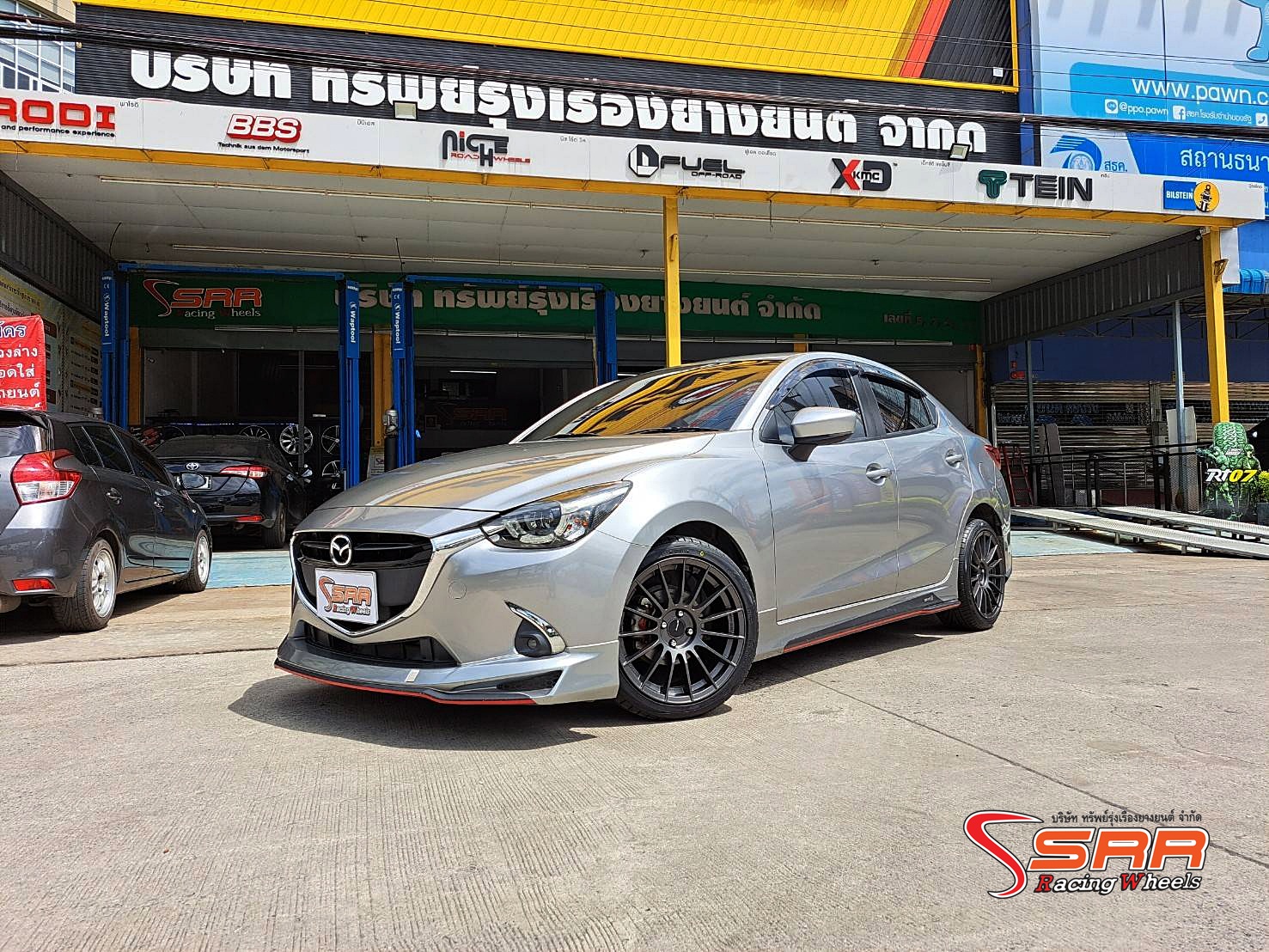 ENKEI RS05RR ล้อเบา Flow Forming ขอบ17 4x100 ET35 DARK GM FLAT