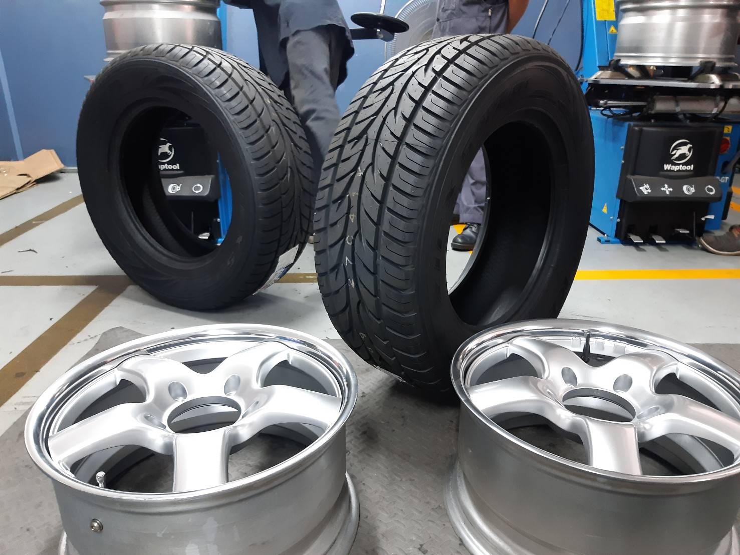 FALKEN S/TZ01 285/60R18 ยางญี่ปุ่น ราคาพิเศษ เส้นละ 3,500 บาท