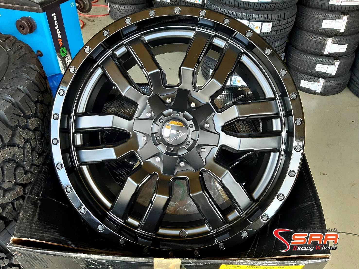 FUEL SLEDGE D596 ขอบ20x9 ET20 6x135/6x139.7 TWO-TONE BLACK