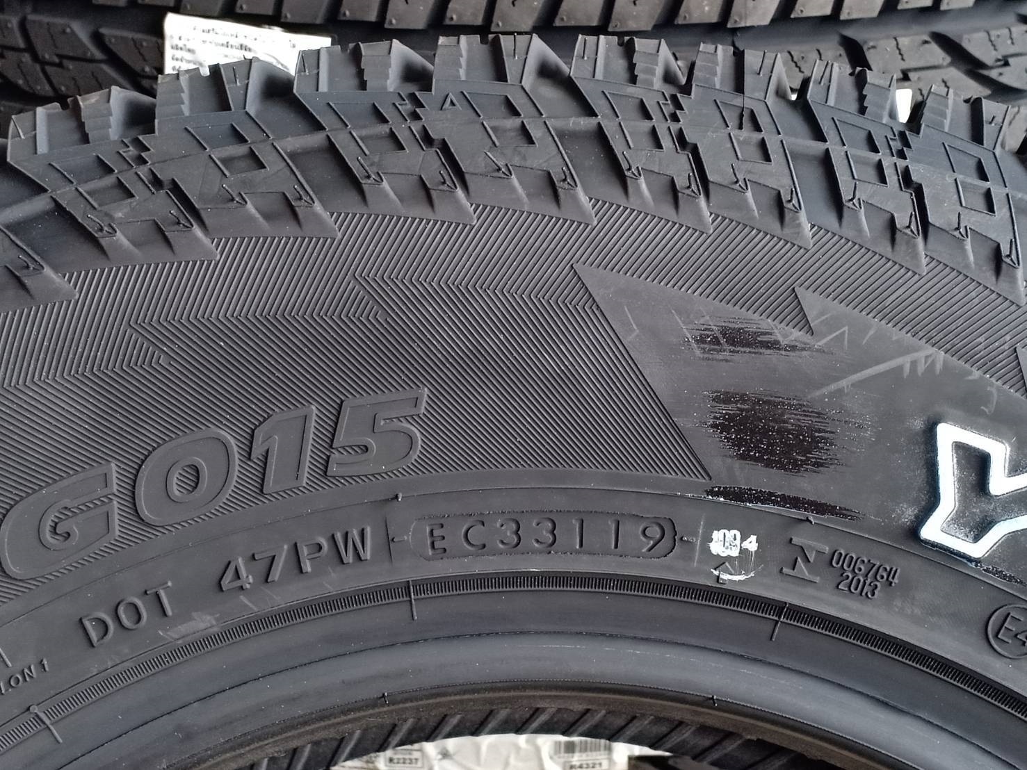YOKOHAMA GEOLANDAR A/T G015 235/70R15 ยางใหม่ปี19 ราคาพิเศษ