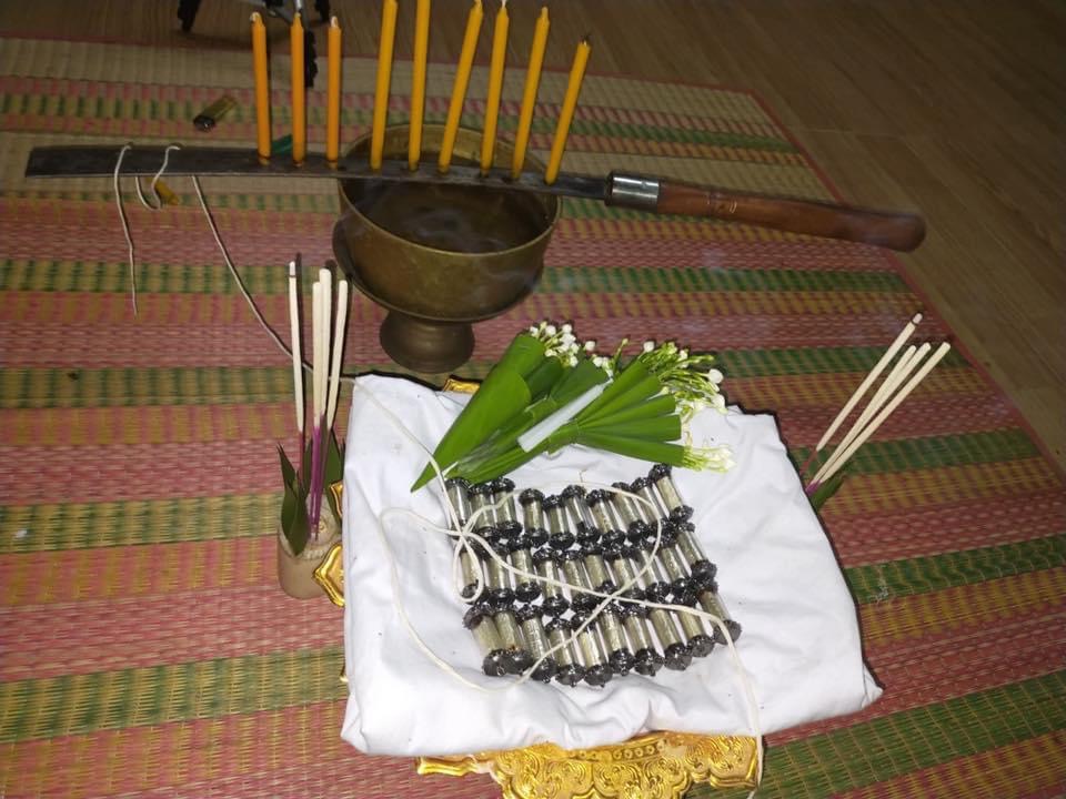 ตะกรุดตั้งตัวรุ่นสองดอกครู อาจารย์เขมร FL