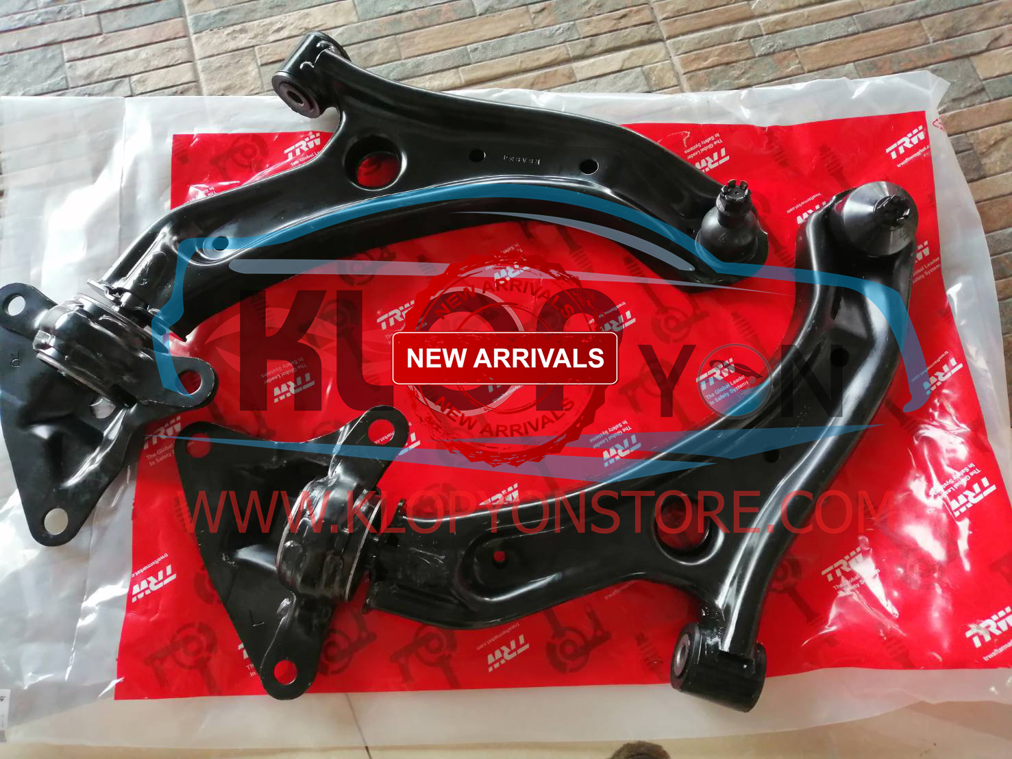 ปีกนกล่าง TRW (HONDA CITY (GM)/JAZZ(GE) '09) (L)