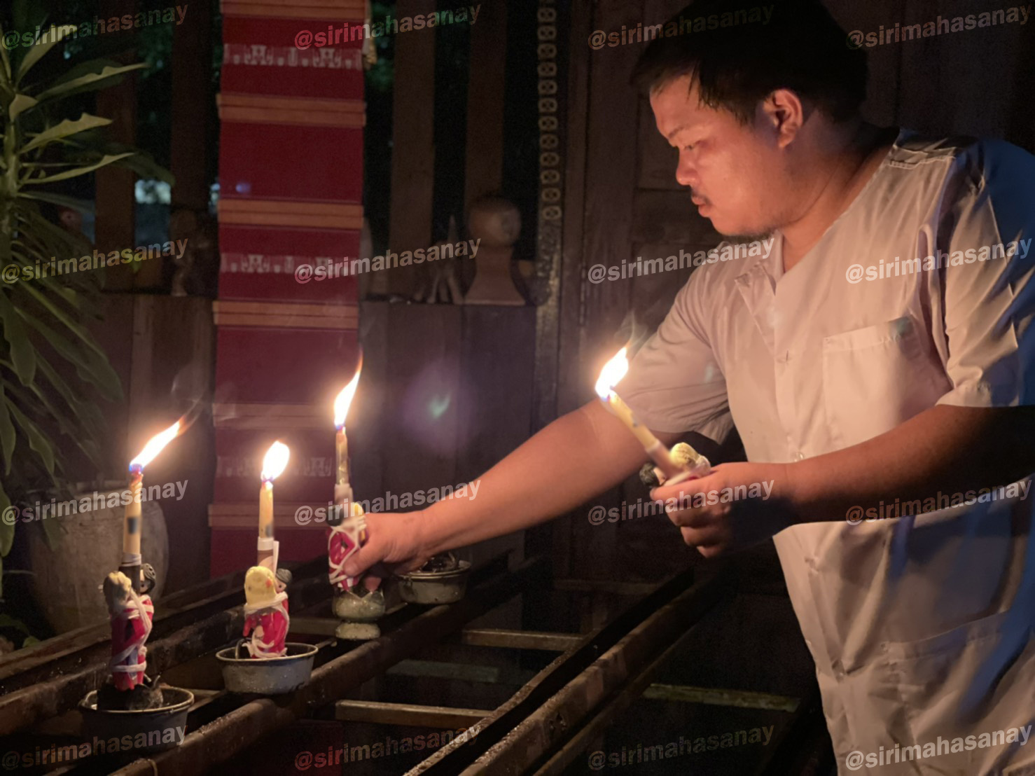 พิธีจุดเทียนเรียกจิต อาจารย์เสก สำนักสักยันต์ป๋ารมีเศรษฐีเรือนคำ