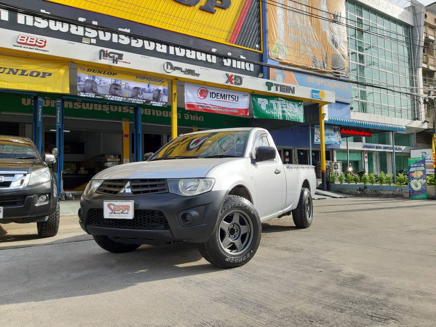 BRADLEY เบดเล่ย์ 16x8 6x139.7 ET+0 GM-FLAT