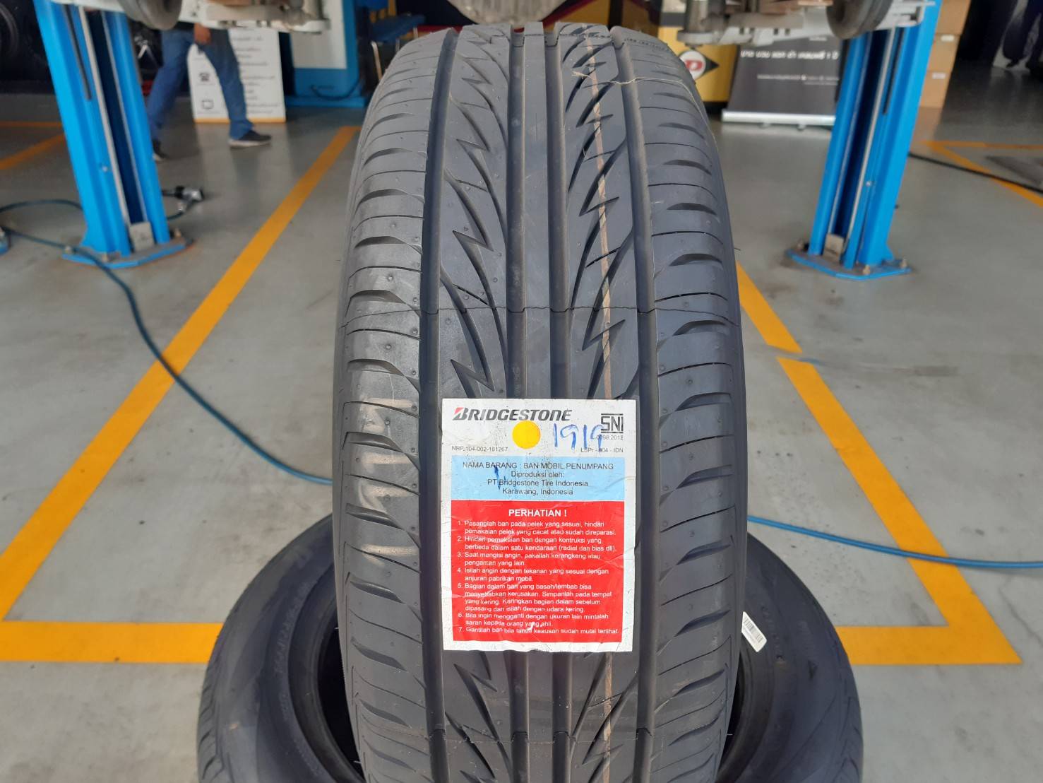 BRIDGESTONE TECHNO SPORTS 205/55R16 ยางใหม่ปี19 ราคาพิเศษ