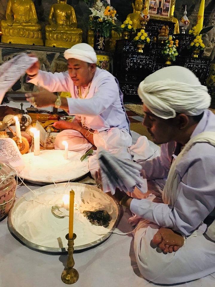 ผ้ายันต์เจ็ดนารีพันหลัก