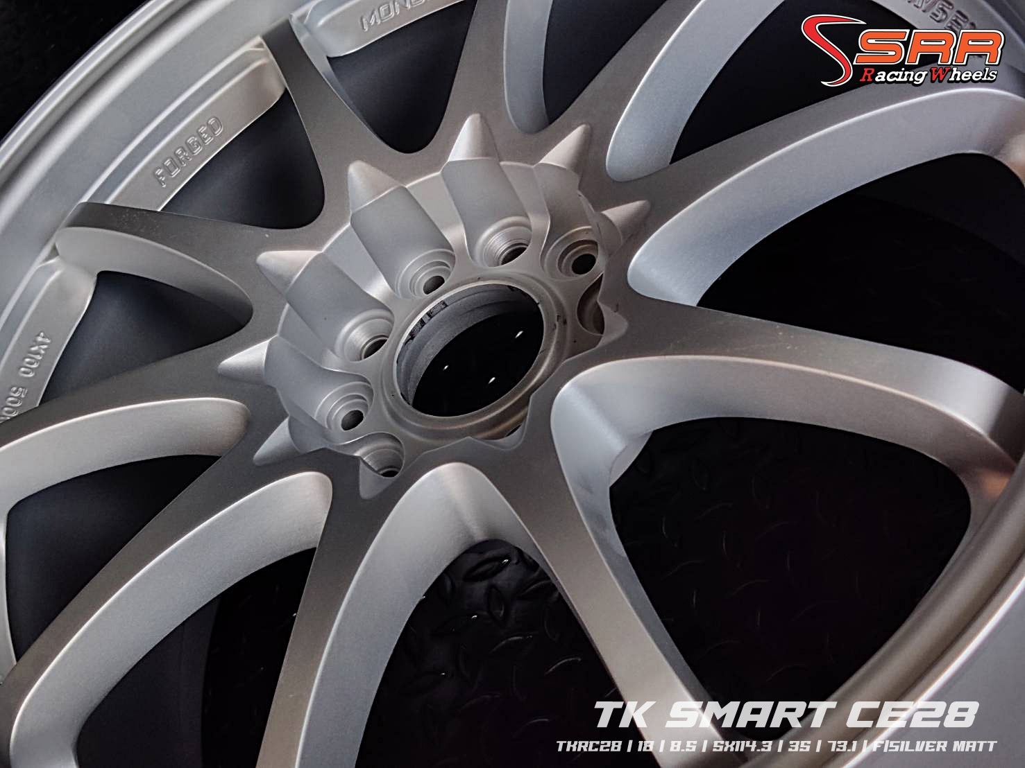 CE28 ล้อไทย ขอบ18 กว้าง8.5 5H114.3 ET35 F/SILVER MATT ชุด 14,000฿