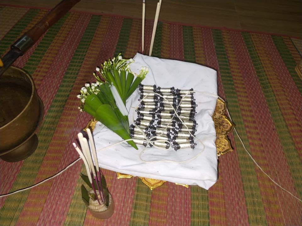 ตะกรุดตั้งตัวรุ่นสองดอกครู อาจารย์เขมร FL