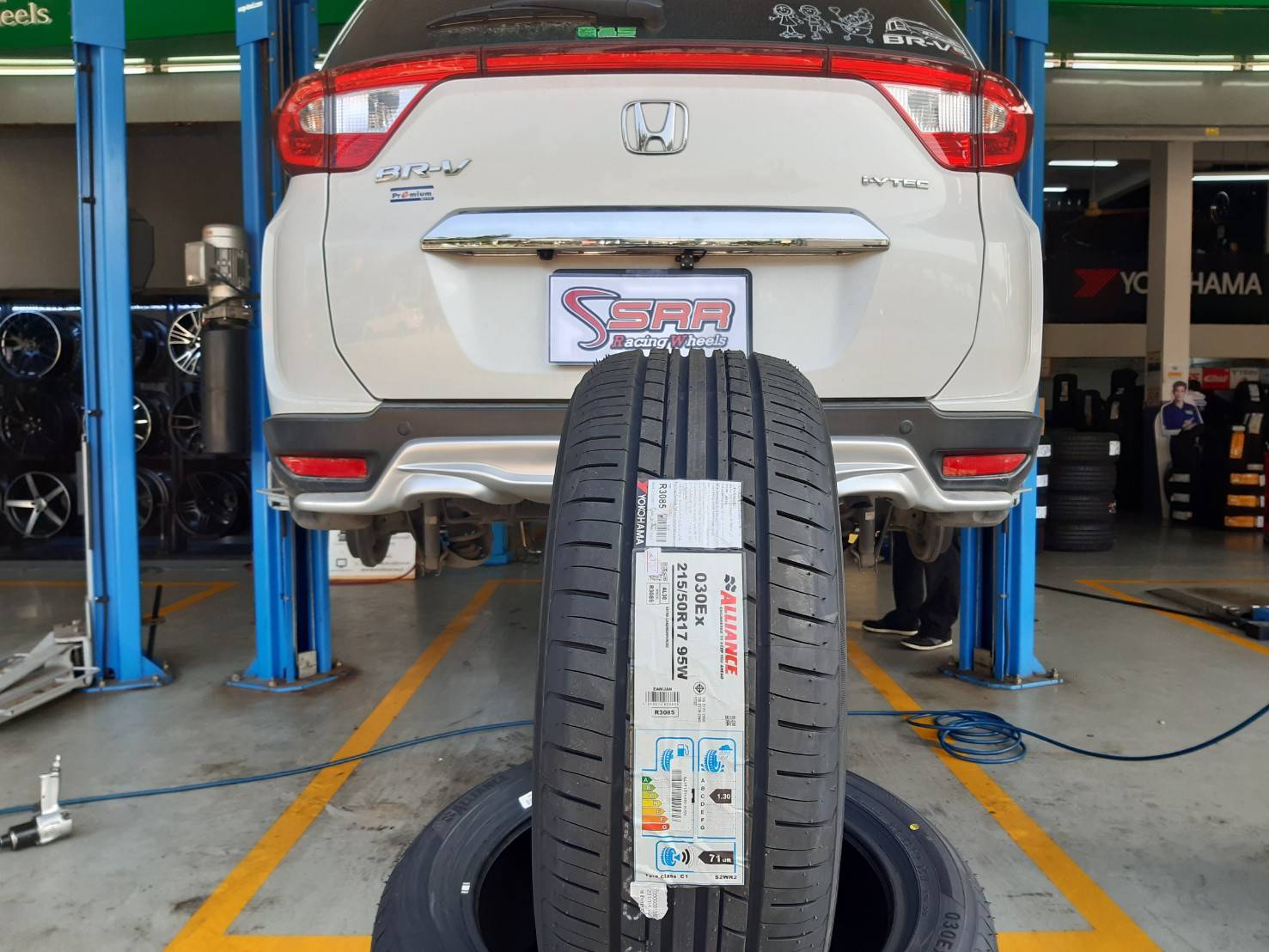 YOKOHAMA ALLIANCE 030Ex 215/50R17 ยางใหม่ปี20 ราคาพิเศษ