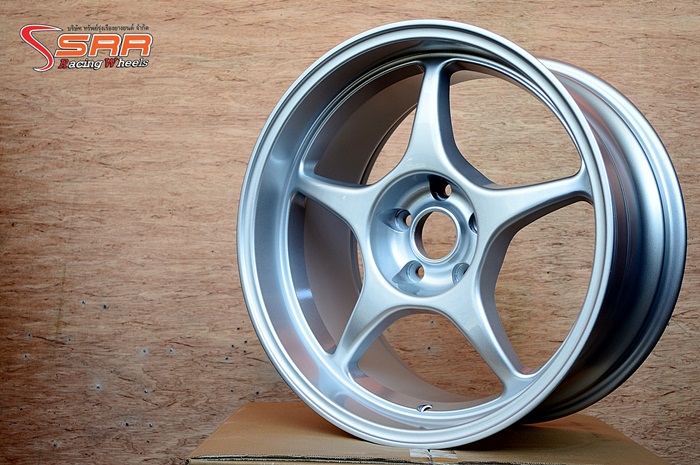 PRO-1 ขอบ18 หน้า9.5-หลัง10.5 ET25 สำหรับใส่รถกระบะ