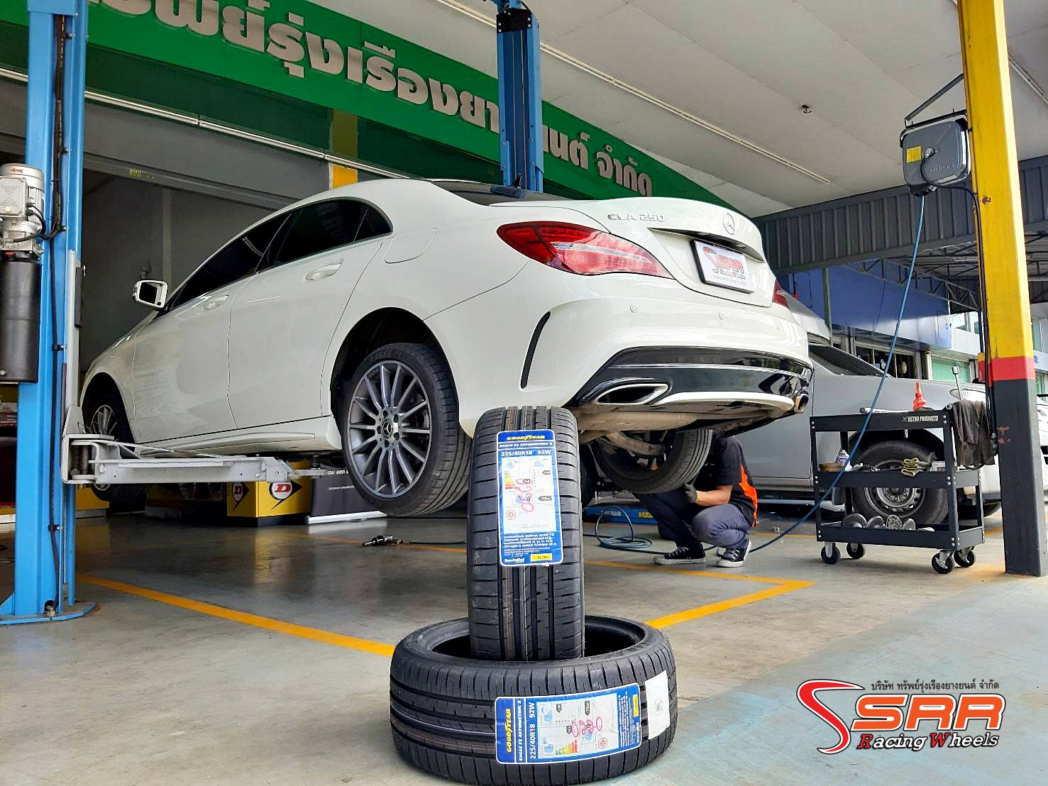 GOODYEAR Eagle F1 Asymmetric 2 ROF 225/40R18 ยางรันแฟลต ราคาพิเศษ